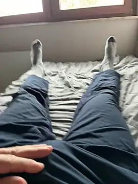 Snapshot of vanjbi45 chatting on 11-30-25, 11:58 vanjbi45 online show from 11-30-25, 11:58