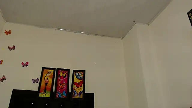 Snapshot of angelicatsx chatting on 06-04-26, 04:46 angelicatsx online show from 06-04-26, 04:46