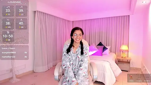 Snapshot of miiaa_evans chatting on 01-17-25, 06:26 miiaa evans online show from 01-17-25, 06:26