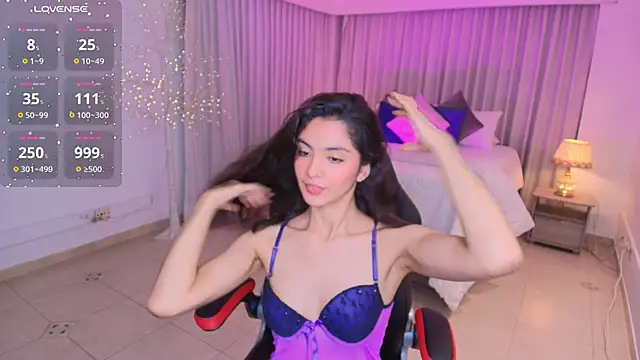 Snapshot of miiaa_evans chatting on 01-31-25, 04:03 miiaa evans online show from 01-31-25, 04:03