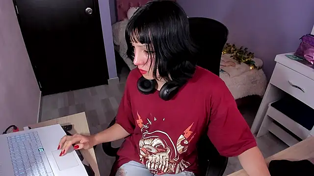 Room312  online show from 12-12-24, 10:09