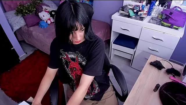 Room312  online show from 01-22-25, 01:42