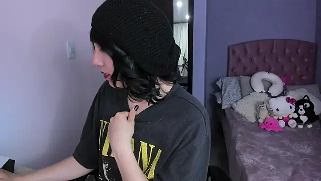 Room312  online show from 02-01-25, 01:44