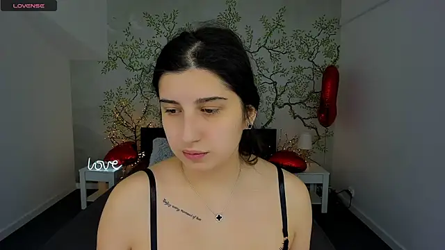 Linda EX online show from 02-14-25, 07:28