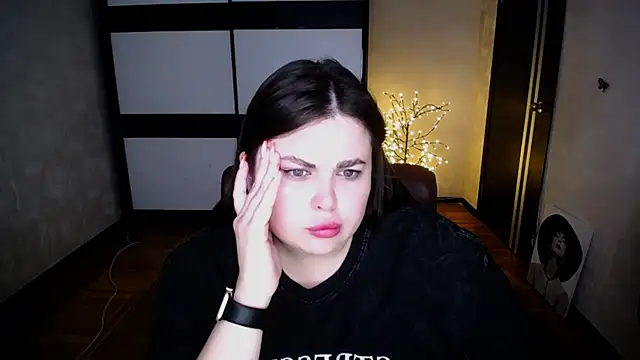 Snapshot of Emily_Mo chatting on 07-11-26, 05:54 Emily Mo online show from 07-11-26, 05:54