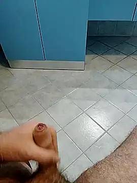 Snapshot of orsettoCum chatting on 02-15-26, 02:47 orsettoCum online show from 02-15-26, 02:47