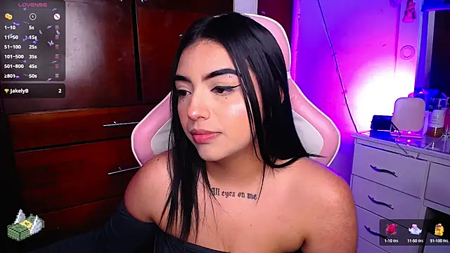 Snapshot of eva_six chatting on 01-27-25, 09:33 eva six online show from 01-27-25, 09:33