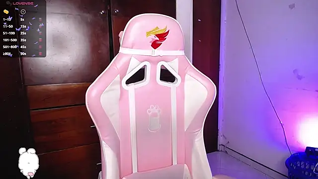 Snapshot of eva_six chatting on 11-15-25, 01:25 eva six online show from 11-15-25, 01:25