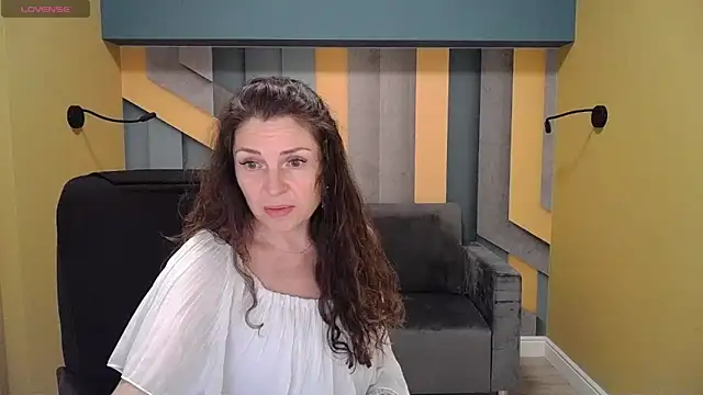 EllaLong online show from 12-10-24, 12:49