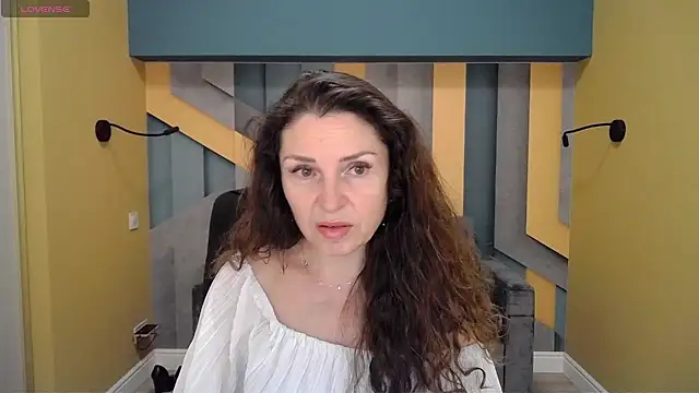 EllaLong online show from 12-17-24, 12:33