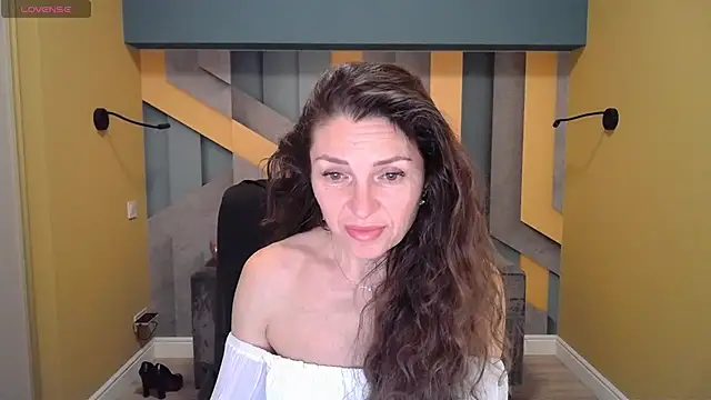 EllaLong online show from 01-17-25, 12:31