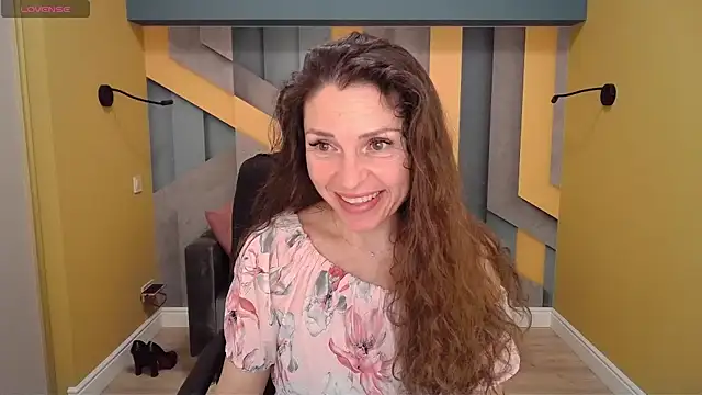 EllaLong online show from 01-28-25, 01:38