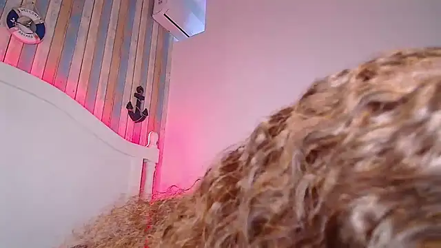 NaiaGils online show from 03-08-25, 03:24