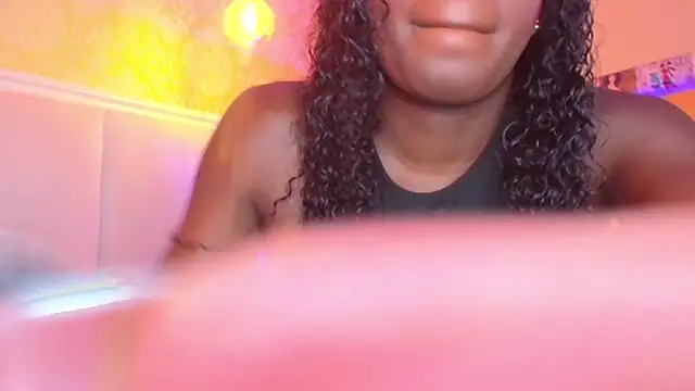 NaiaGils online show from 03-10-26, 06:46