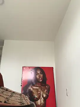 NaiaGils online show from 03-31-26, 12:05