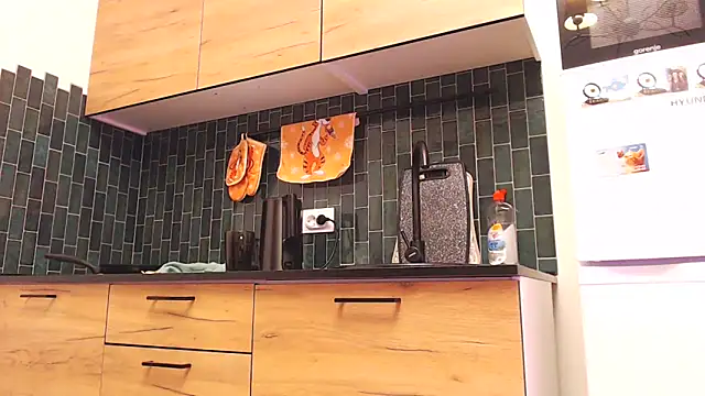 Snapshot of Karolina_love_ chatting on 02-22-26, 02:13 Karolina love online show from 02-22-26, 02:13