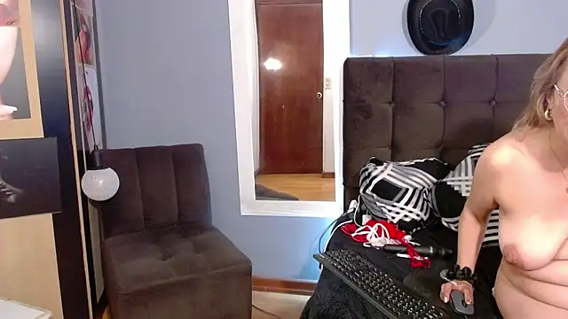 RubyWatson50 online show from 03-22-25, 04:14