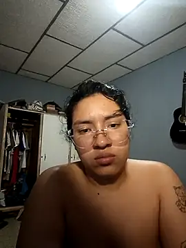 DanelyLopez online show from 12-10-24, 01:32