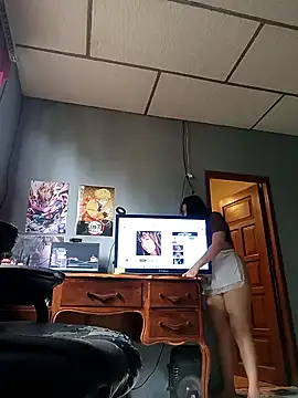 DanelyLopez online show from 01-21-25, 08:00