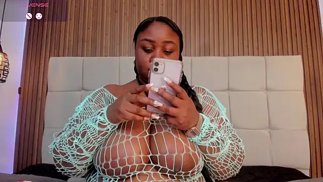 Saravy Blandon online show from 09-17-25, 11:01