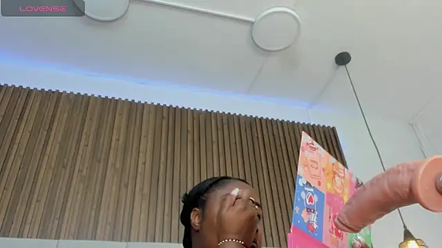 Saravy Blandon online show from 10-03-25, 10:34