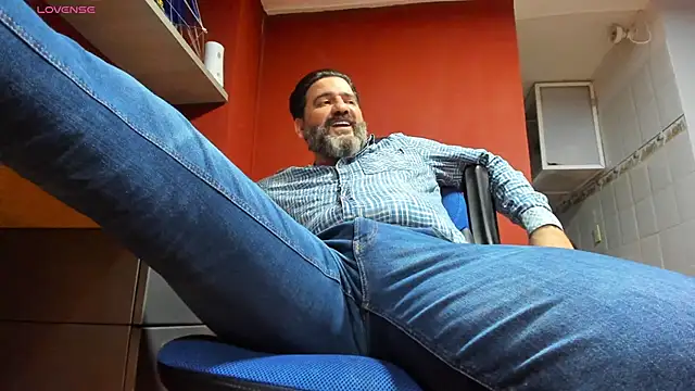 Maxi TheBigDaddy online show from 02-28-25, 09:23