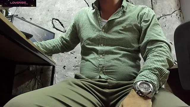 Maxi TheBigDaddy online show from 09-23-25, 10:51