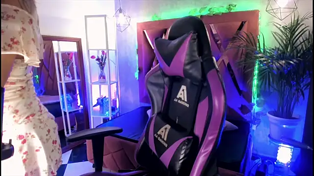 Megan inked online show from 02-19-25, 03:50