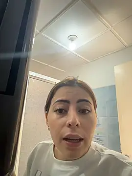 LilaSuni online show from 12-15-25, 02:32