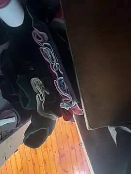 LilaSuni online show from 12-16-25, 04:01