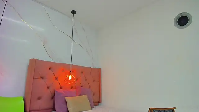 Belle Brunette online show from 01-11-26, 12:54