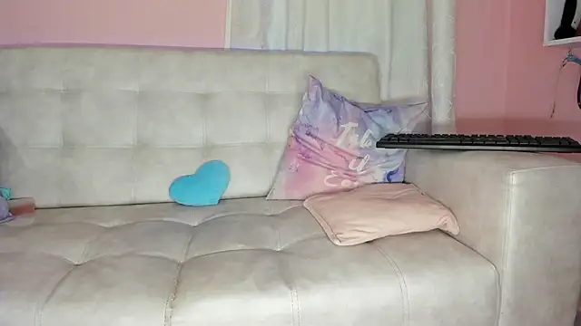 Snapshot of tinysara chatting on 01-20-25, 09:22 tinysara online show from 01-20-25, 09:22