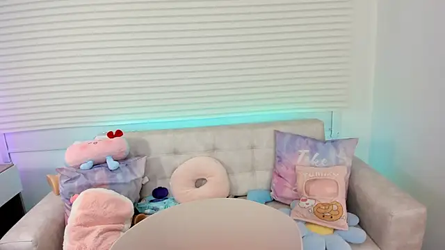 Snapshot of tinysara chatting on 09-11-25, 04:29 tinysara online show from 09-11-25, 04:29