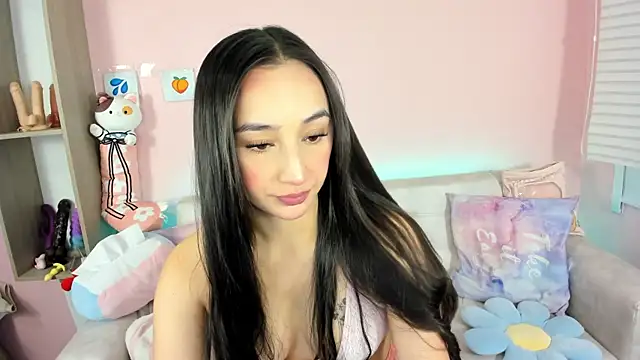 Snapshot of tinysara chatting on 09-28-25, 04:12 tinysara online show from 09-28-25, 04:12