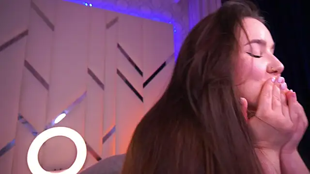 CuteAmberr online show from 01-20-25, 10:59