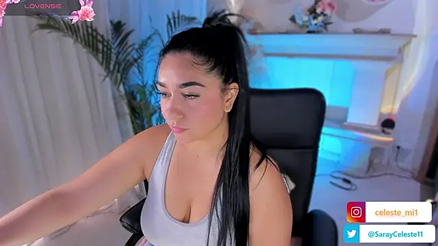 Snapshot of scarlet_miller1 chatting on 02-07-25, 02:58 scarlet miller1 online show from 02-07-25, 02:58