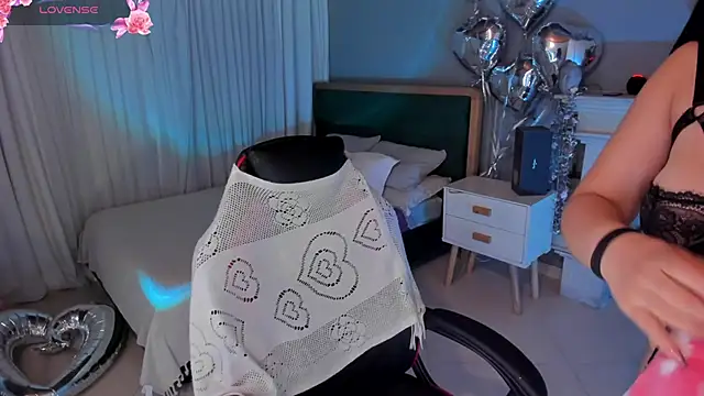 Snapshot of scarlet_miller1 chatting on 03-03-25, 06:01 scarlet miller1 online show from 03-03-25, 06:01