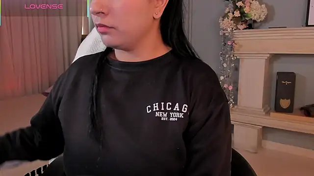 Snapshot of scarlet_miller1 chatting on 03-08-25, 12:20 scarlet miller1 online show from 03-08-25, 12:20