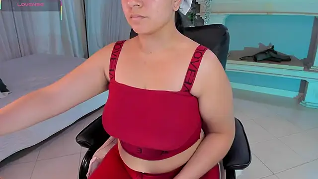 Snapshot of scarlet_miller1 chatting on 03-21-25, 11:44 scarlet miller1 online show from 03-21-25, 11:44