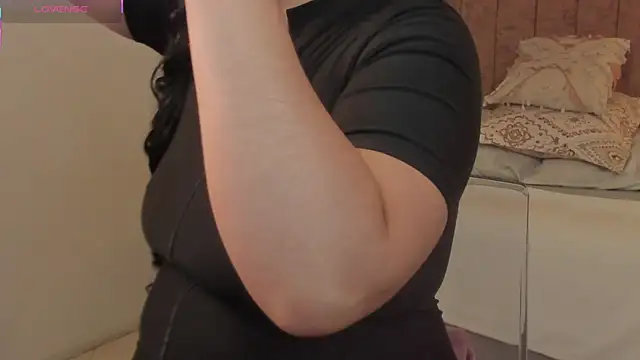 Snapshot of scarlet_miller1 chatting on 10-24-25, 11:50 scarlet miller1 online show from 10-24-25, 11:50