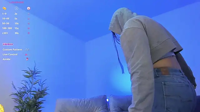 charlottewhitte online show from 02-13-25, 11:17