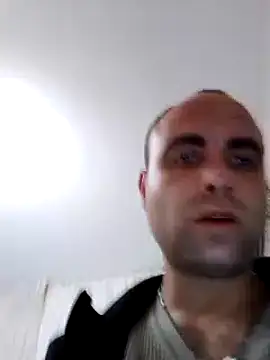 Snapshot of mustican422 chatting on 02-05-25, 04:58 mustican422 online show from 02-05-25, 04:58