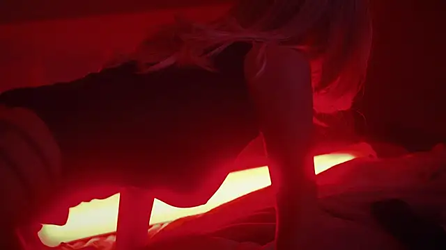 Snapshot of _Tundra_ chatting on 10-21-25, 12:17 Tundra online show from 10-21-25, 12:17