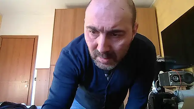 Analove1976 online show from 01-11-26, 02:22