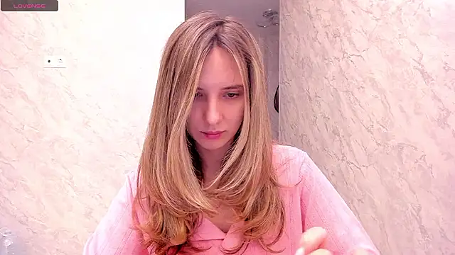 Snapshot of PatriciaBlairs chatting on 02-20-26, 03:23 PatriciaBlairs online show from 02-20-26, 03:23