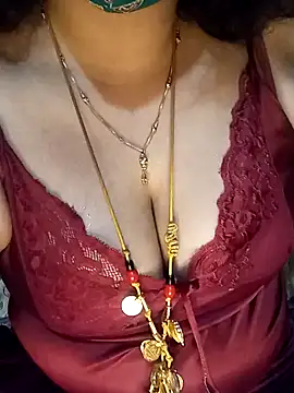 Snapshot of tuttifrutti17 chatting on 12-29-24, 05:44 tuttifrutti17 online show from 12-29-24, 05:44