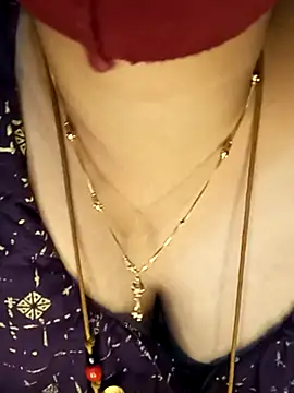 Snapshot of tuttifrutti17 chatting on 03-14-25, 08:38 tuttifrutti17 online show from 03-14-25, 08:38