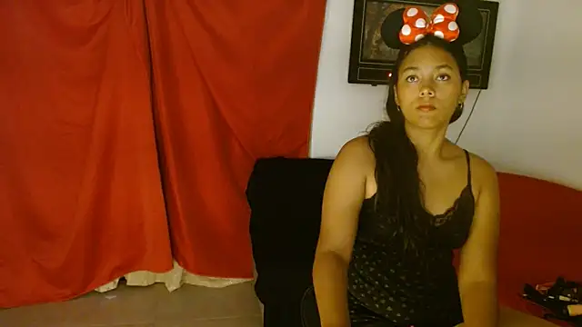 Snapshot of Chiara_petterson chatting on 04-26-26, 03:15 Chiara petterson online show from 04-26-26, 03:15