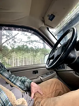 Snapshot of Themechanic420 chatting on 10-30-25, 01:23 Themechanic420 online show from 10-30-25, 01:23