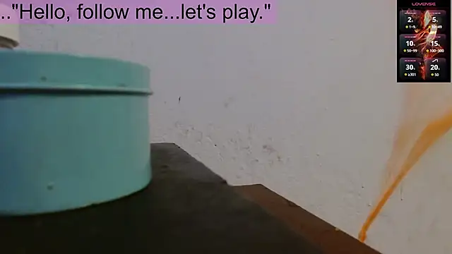 Snapshot of toxxxic_cams chatting on 10-12-25, 12:48 toxxxic cams online show from 10-12-25, 12:48